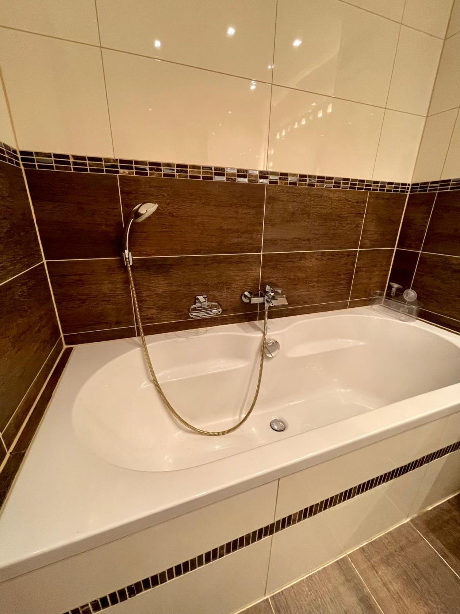 Wunderschoenes 2 Zimmer Apartment Zentrum Goldstadt Pforzheim Zewnętrze zdjęcie
