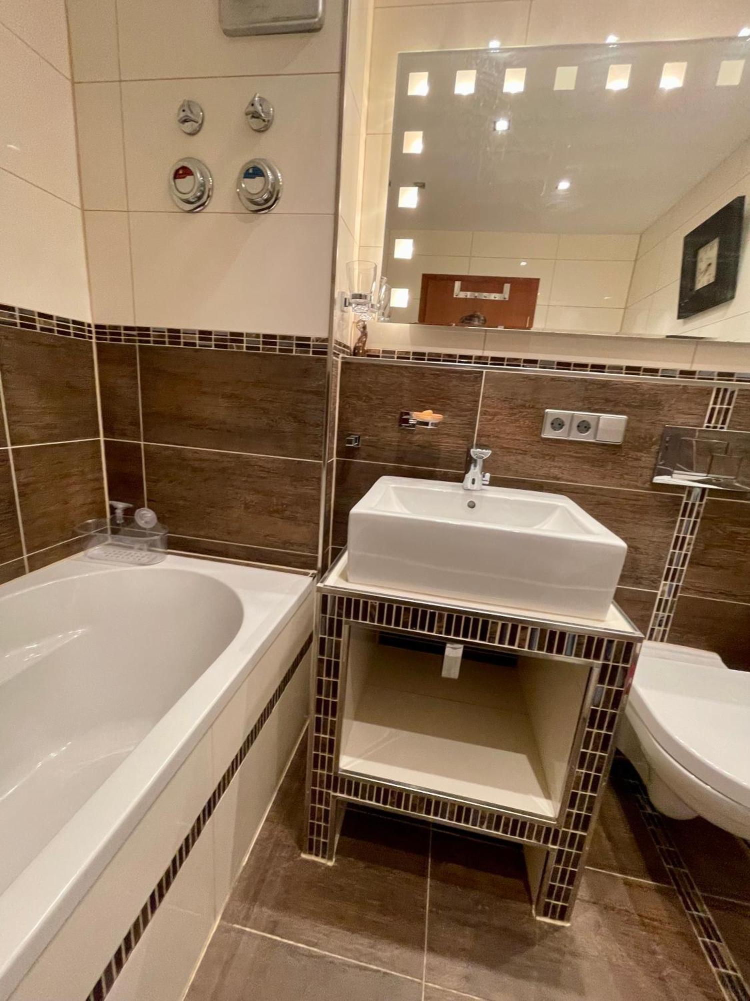 Wunderschoenes 2 Zimmer Apartment Zentrum Goldstadt Pforzheim Zewnętrze zdjęcie
